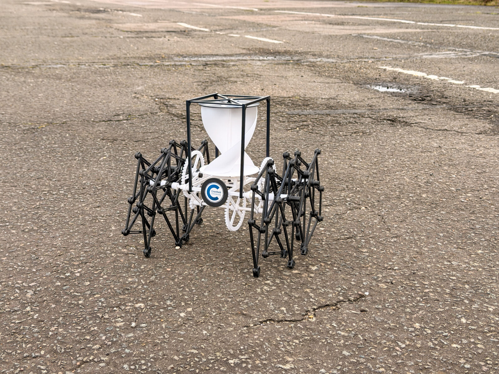 Robot, który „żywi się” wiatrem. WANDER-bot nie potrzebuje baterii?