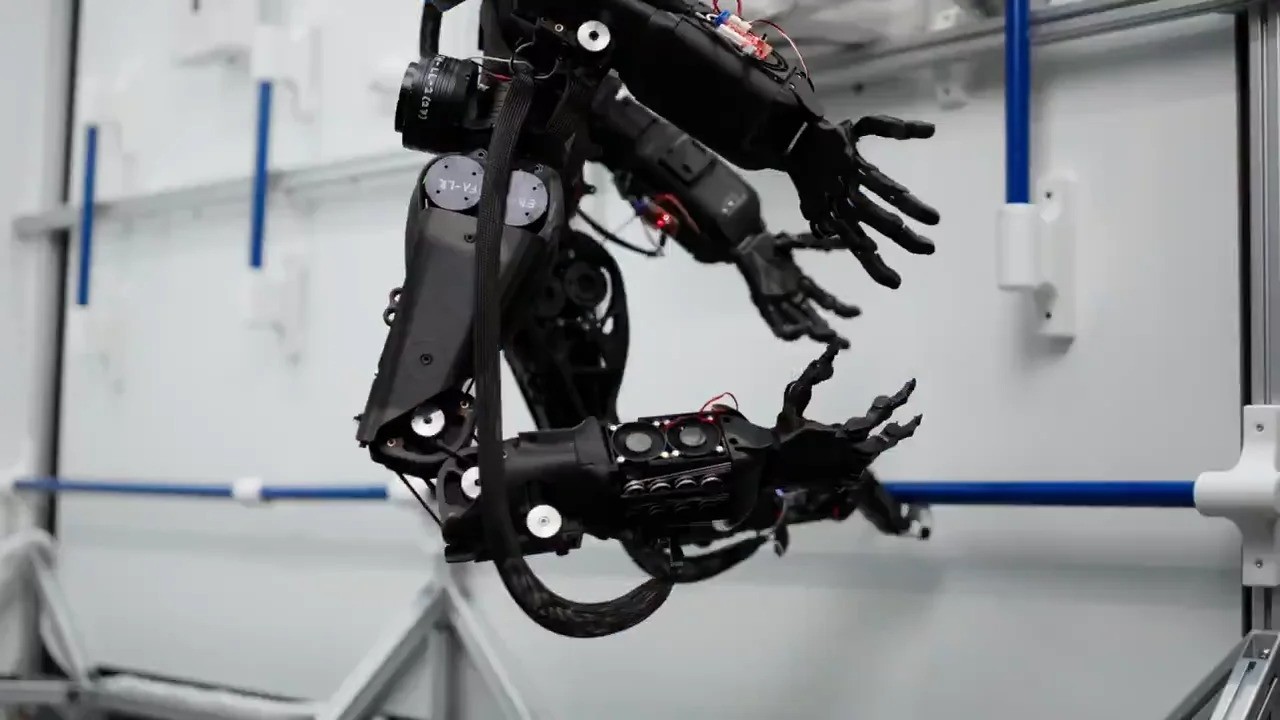 Pamiętacie Obcego? Kanadyjczycy mają humanoidalnego robota, który może latać w kosmos