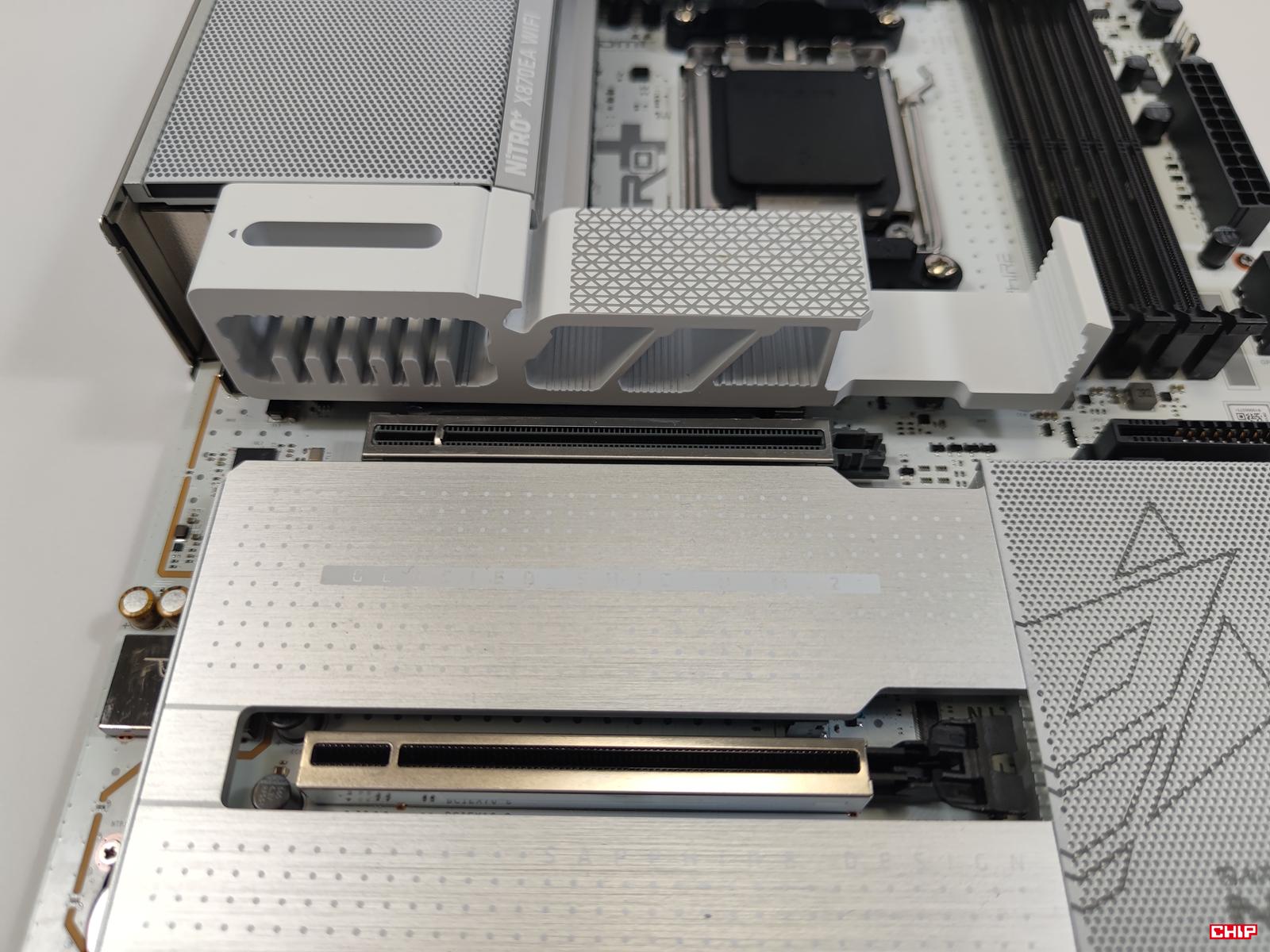 test Sapphire Nitro+ X870EA PhantomLink Polar Edition, recenzja Sapphire Nitro+ X870EA PhantomLink Polar Edition, opinia Sapphire Nitro+ X870EA PhantomLink Polar Edition