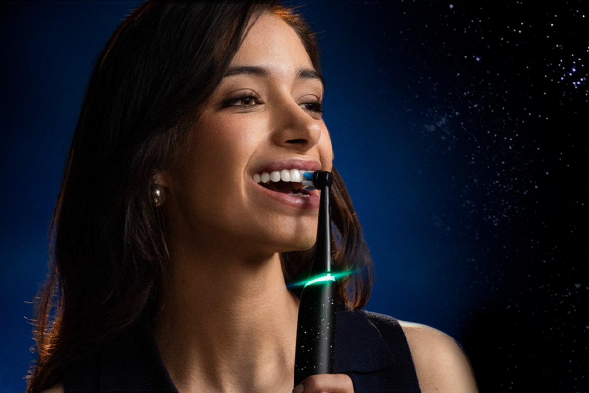 Czym jest szczoteczka magnetyczna? Zobacz, co wyróżnia technologię magnetyczną Oral-B iO