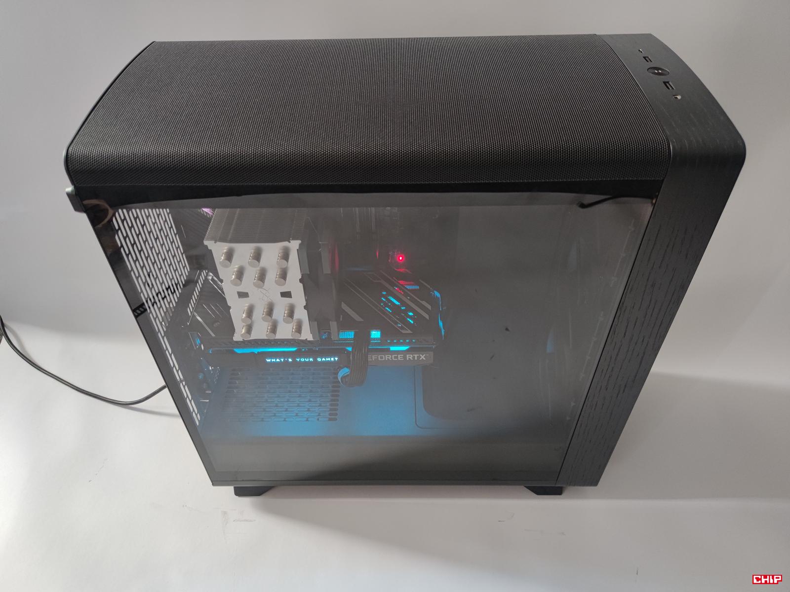 test Fractal Design Summit Blackout TG Light Tint, recenzja Fractal Design Summit Blackout TG Light Tint, opinia Fractal Design Summit Blackout TG Light Tint