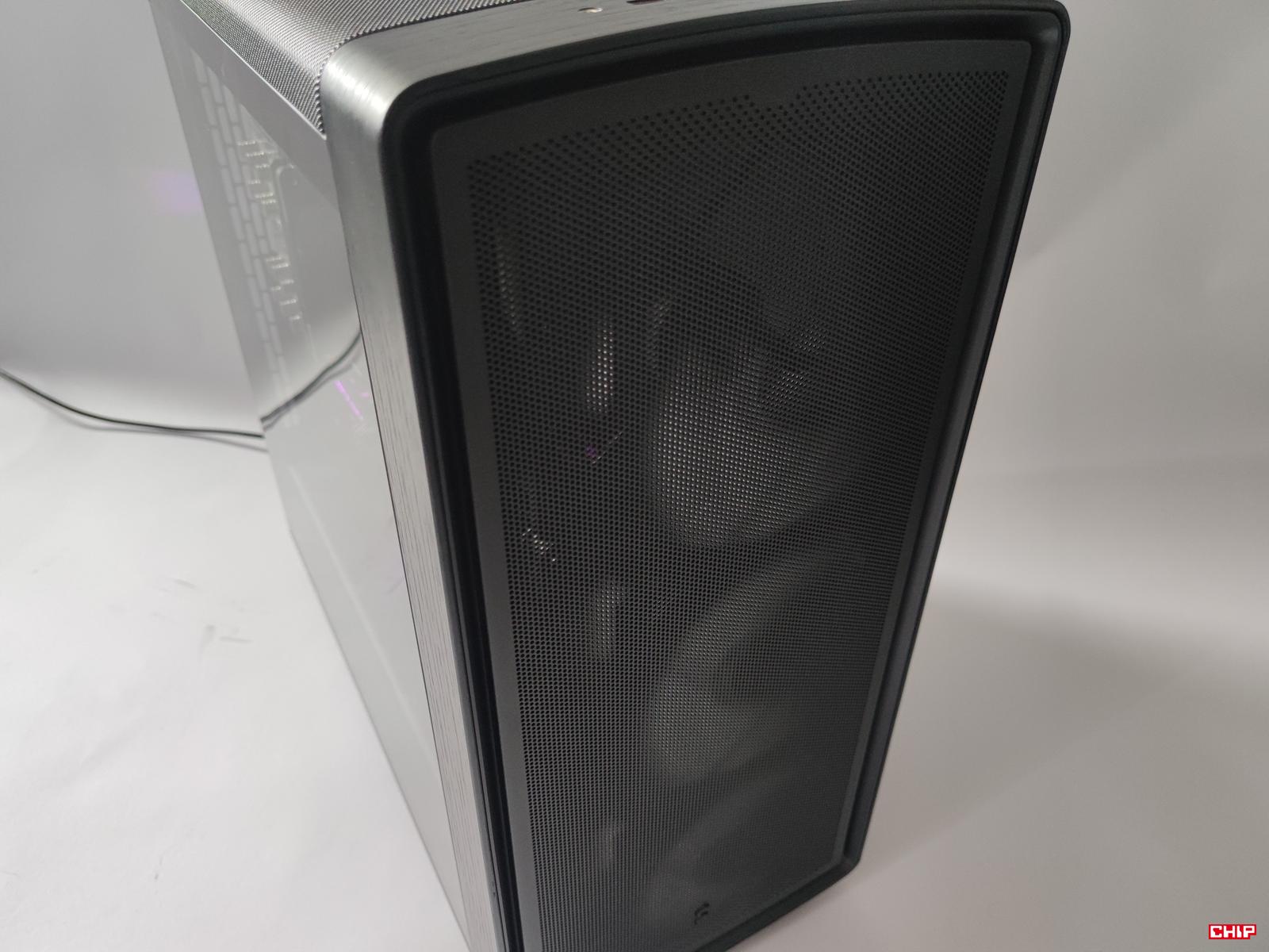 test Fractal Design Summit Blackout TG Light Tint, recenzja Fractal Design Summit Blackout TG Light Tint, opinia Fractal Design Summit Blackout TG Light Tint
