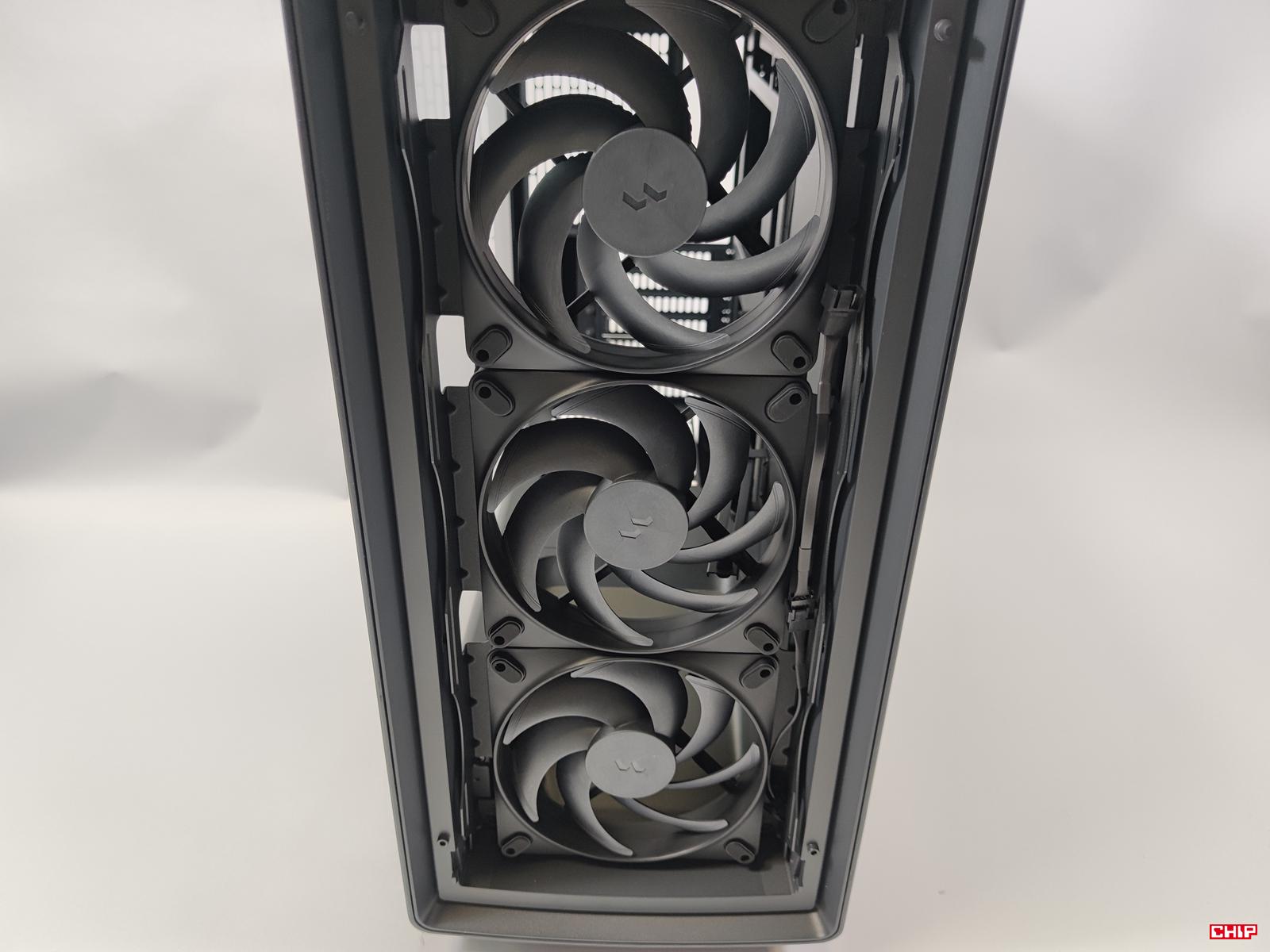 test Fractal Design Summit Blackout TG Light Tint, recenzja Fractal Design Summit Blackout TG Light Tint, opinia Fractal Design Summit Blackout TG Light Tint