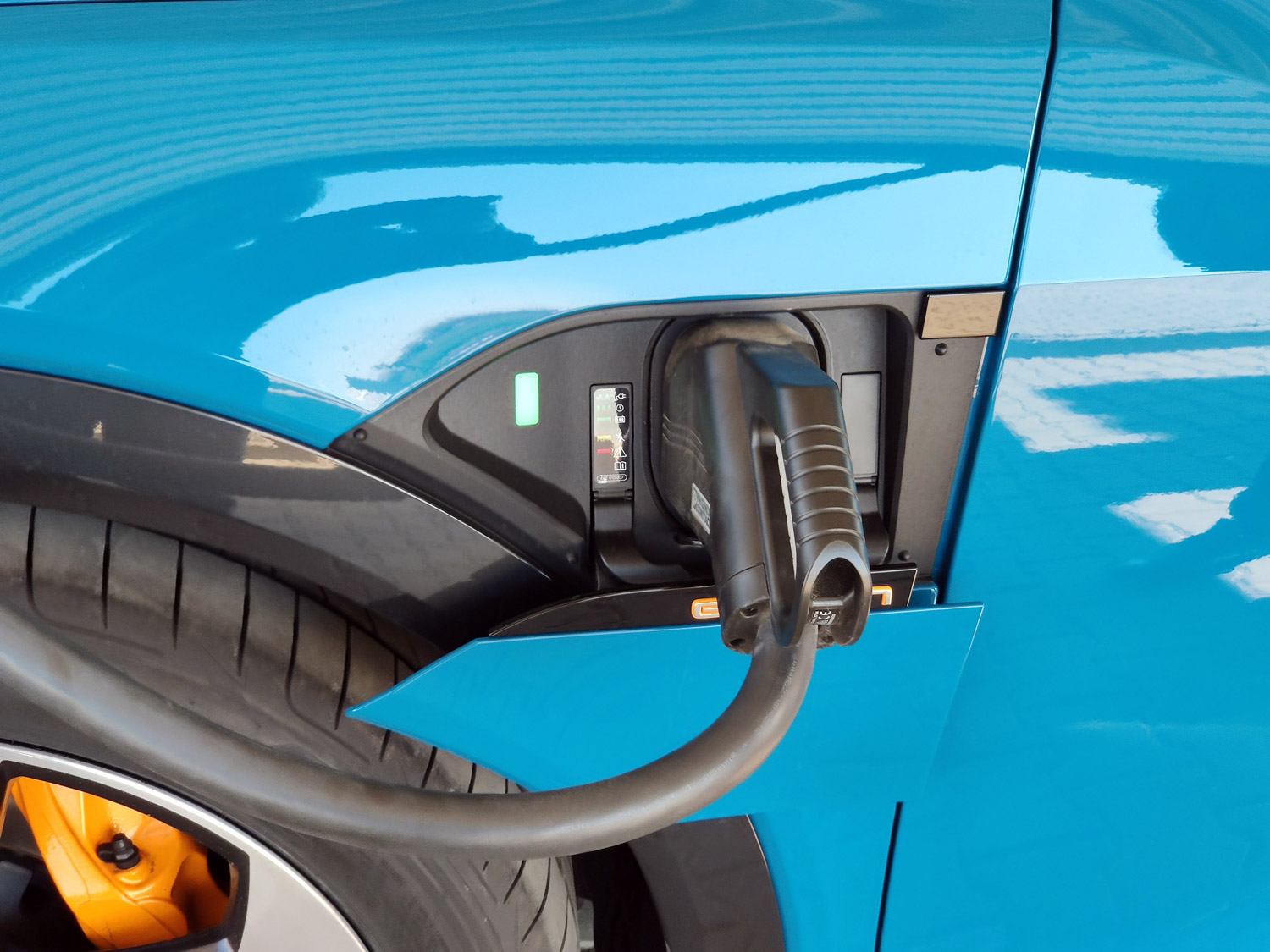 Samochód elektryczny jako domowy magazyn energii. To może być żyła złota