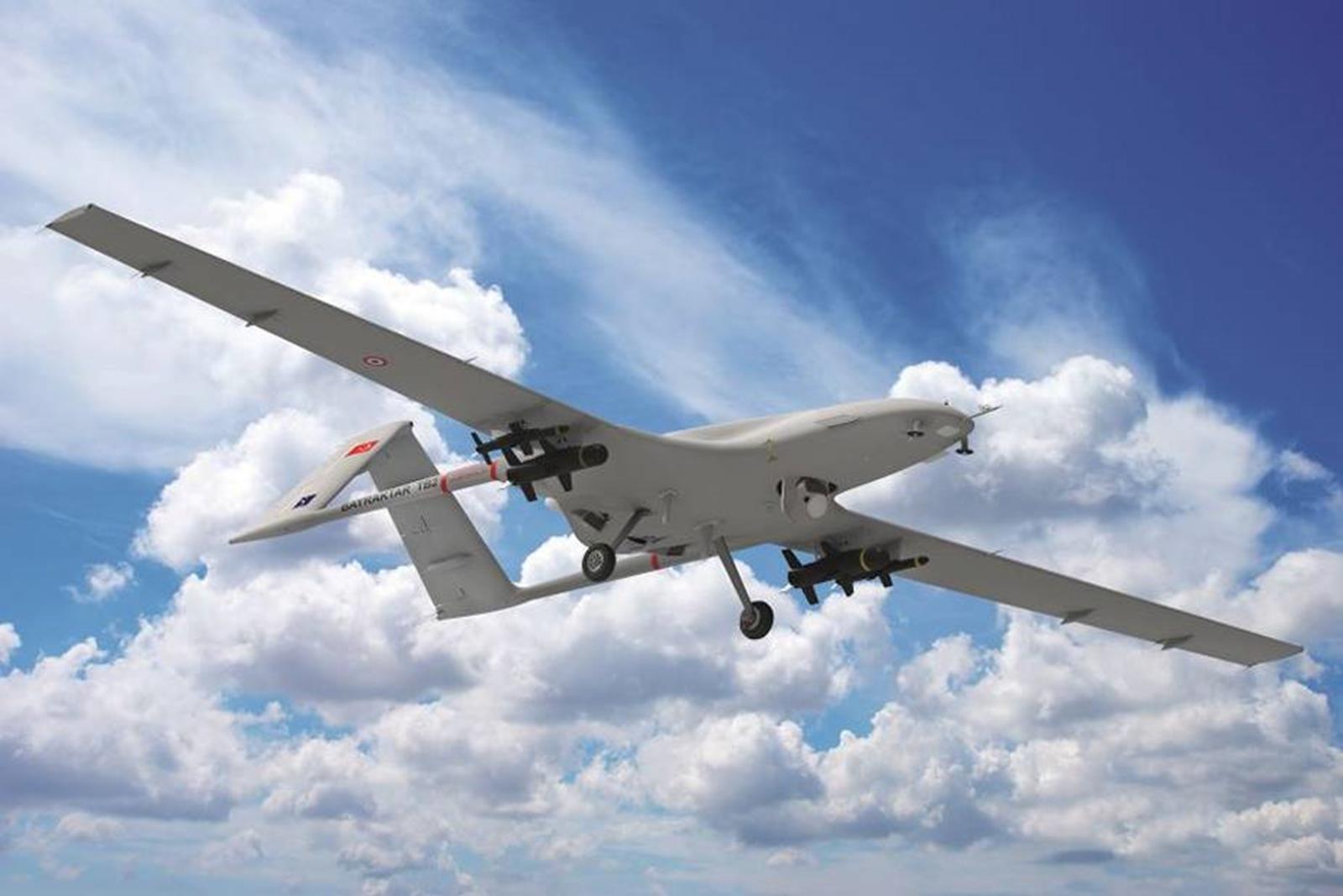Będzie podstawą nowoczesnej floty Turcji. Dron Bayraktar TB3 na pierwszych zdjęciach