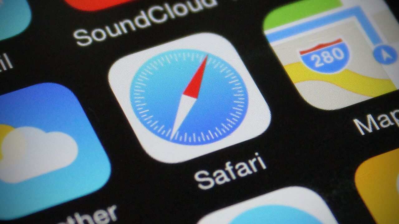 Chrome na cenzurowanym. Apple namawia użytkowników iPhone’ów do powrotu do Safari?