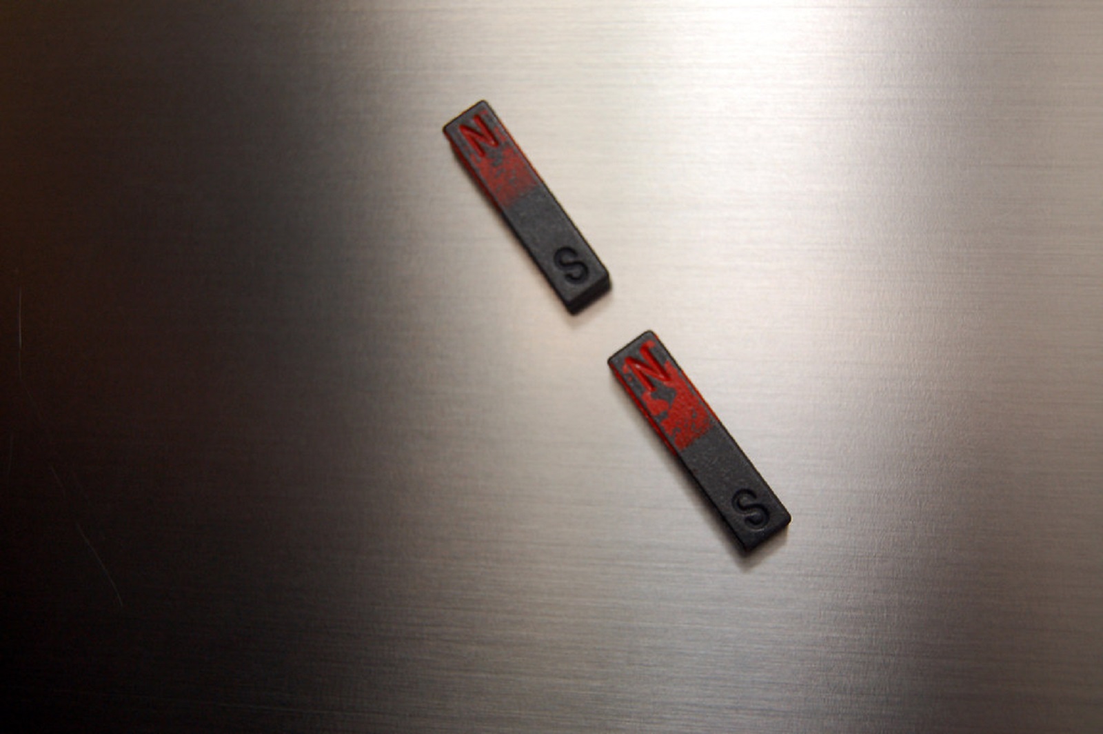 Jest nowy sposób kontrolowania magnetyzmu. Naukowcy mają co świętować