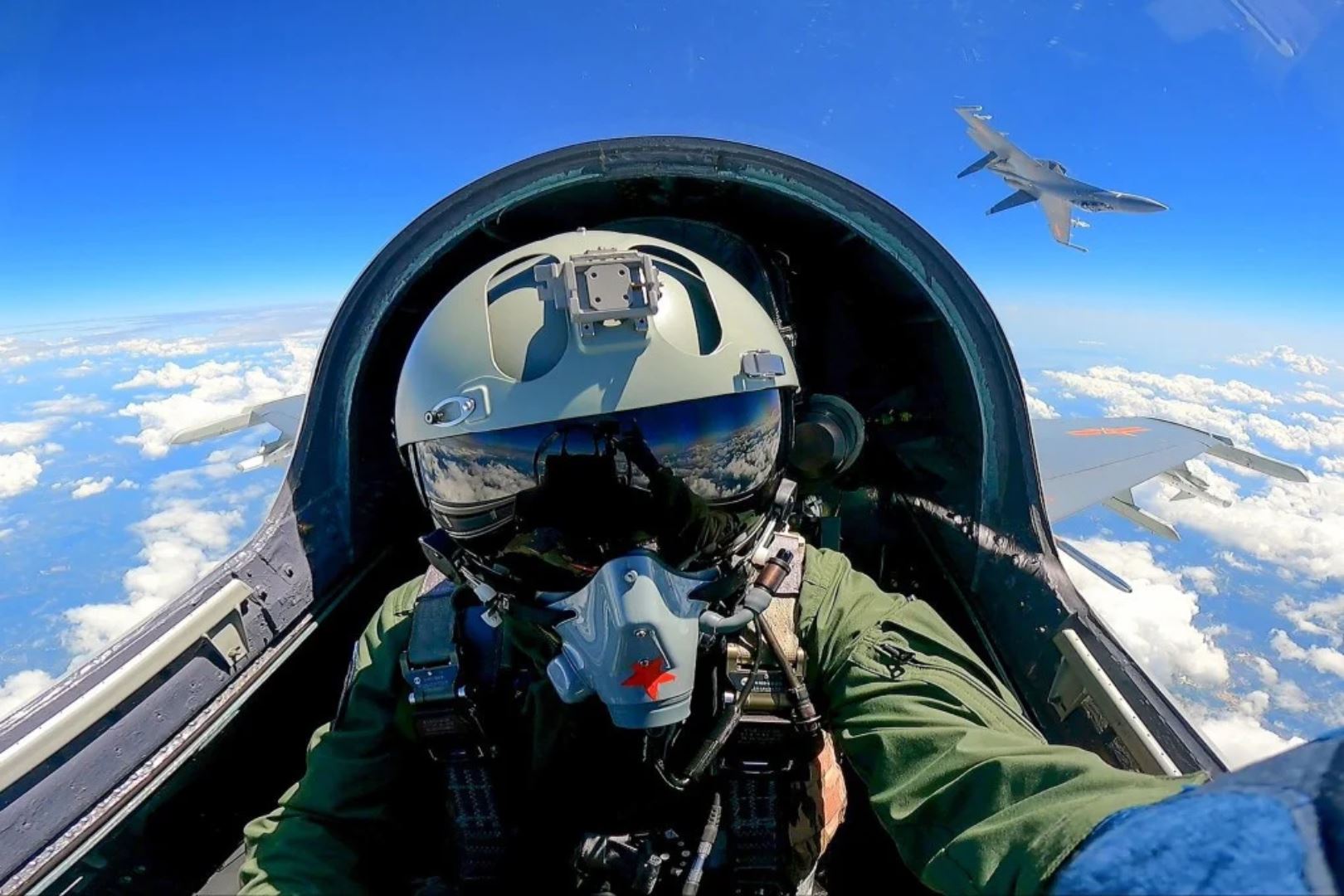 Radar go nie widzi. Chiny mają myśliwiec widmo “o wielkości ludzkiej dłoni”