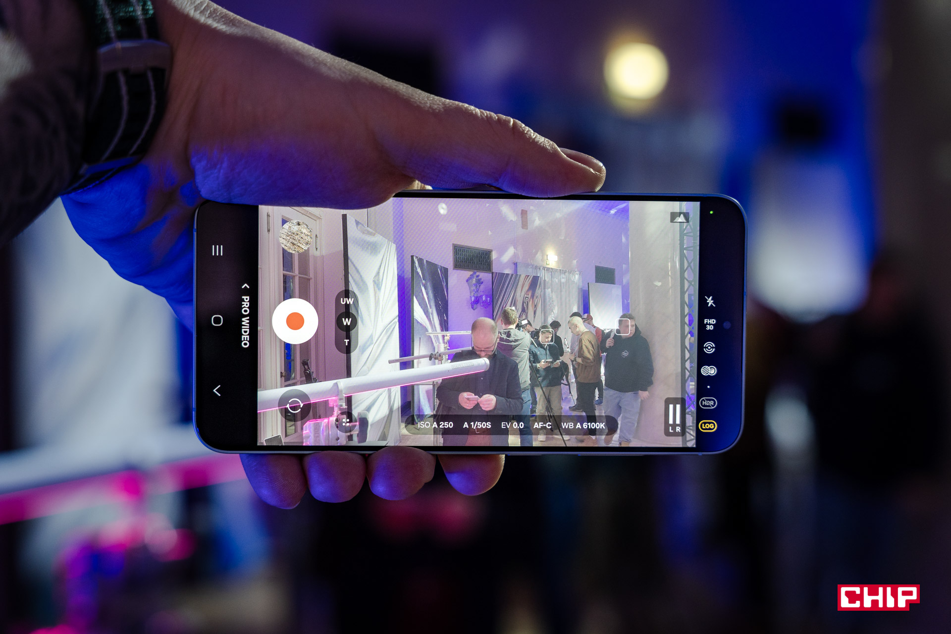 Dobre tempo. Samsung udostępnia One UI 8 dla wybranych telefonów