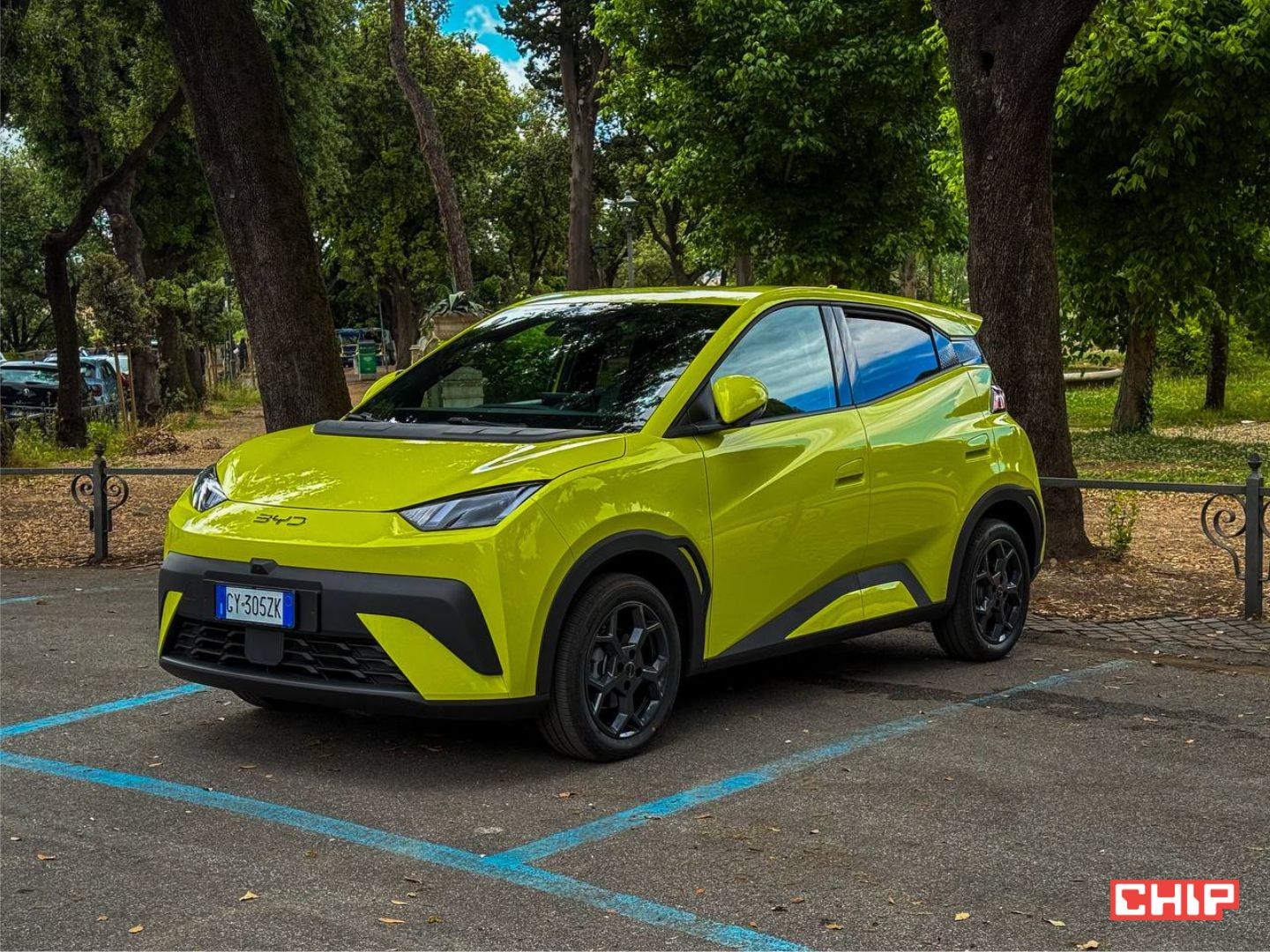 Pierwsza jazda BYD Dolphin Surf. Nadjechał pogromca Dacii Spring