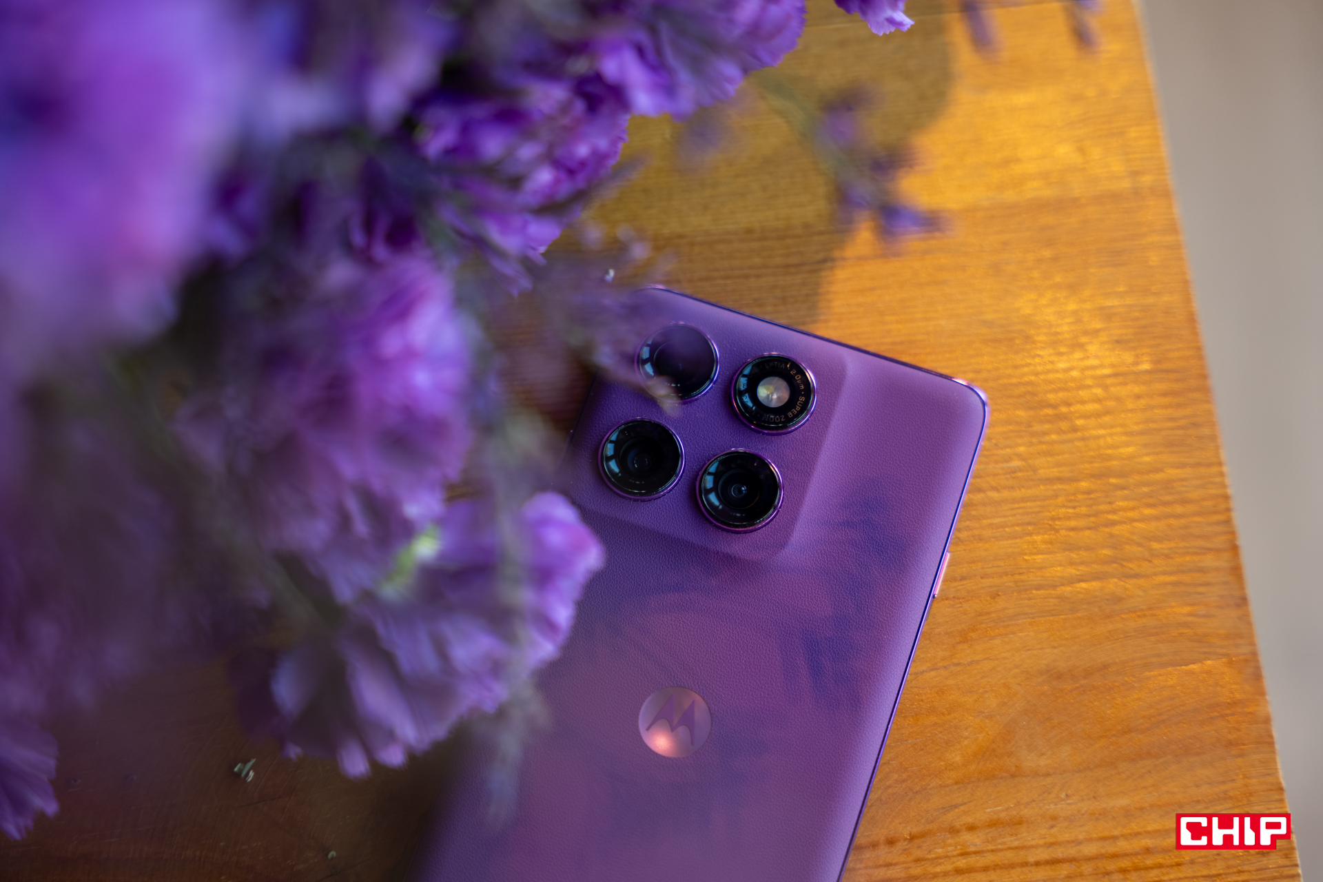 Motorola rzuca rękawicę Apple’owi i Samsungowi? Edge 70 idzie w smukłość