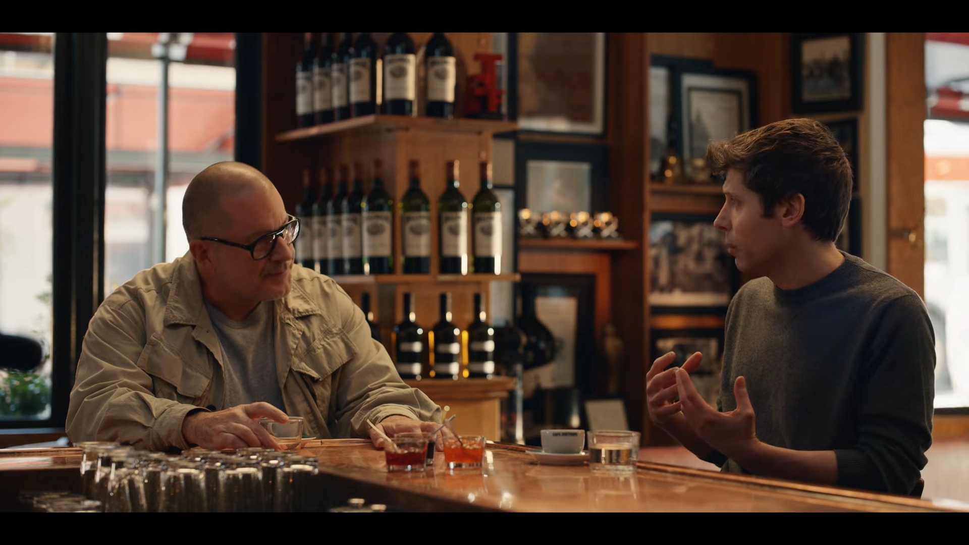 OpenAI i były projektant Apple pracują nad rewolucyjnym gadżetem. “iPhone w świecie AI”