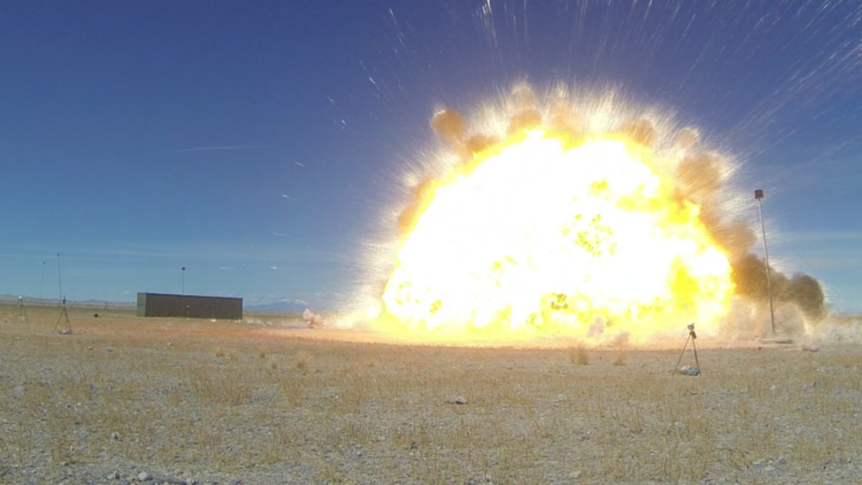 Niewidzialność spotyka ogromną siłę ognia. Niemcy wyciągną asa z rękawa