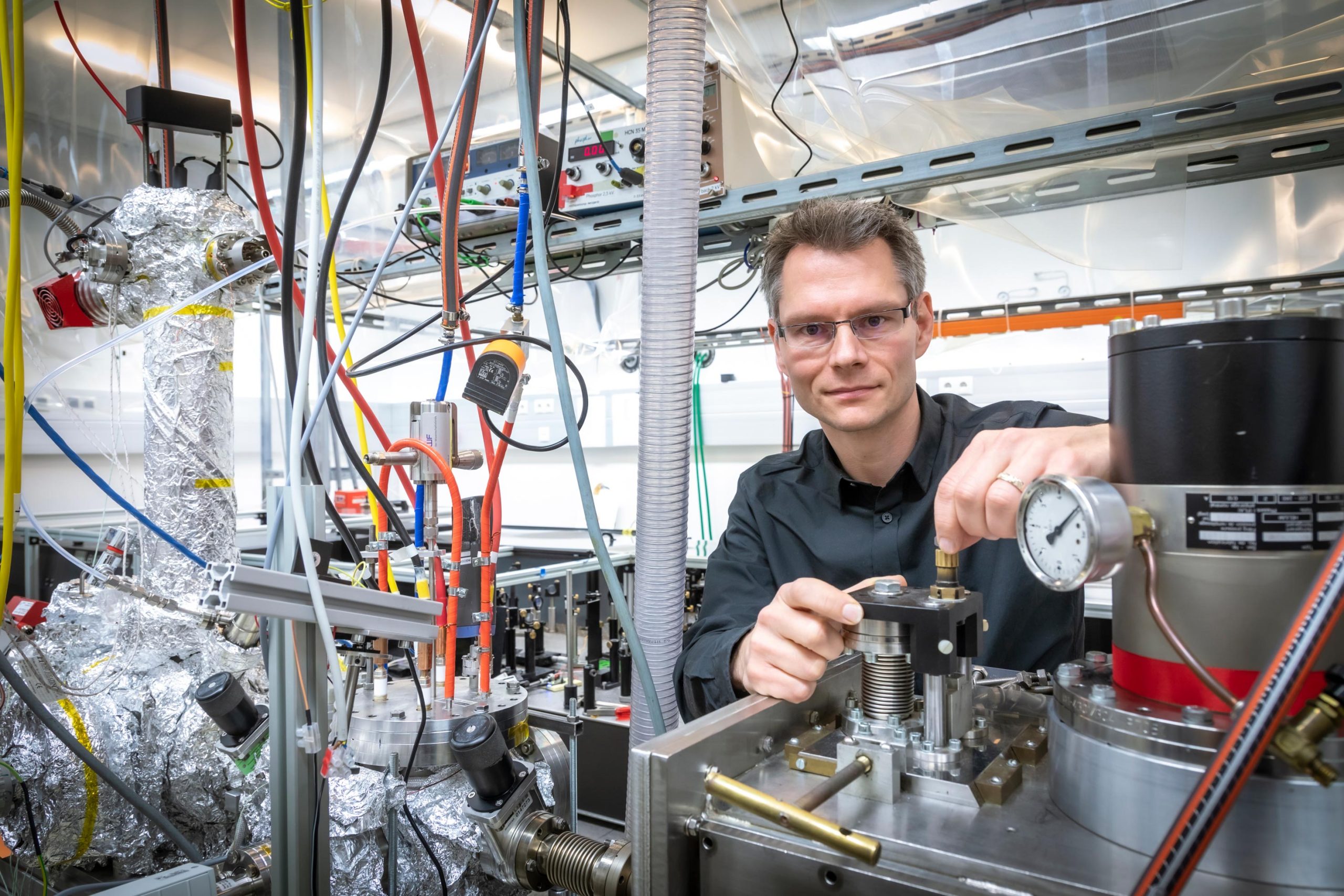 Historyczna obserwacja chemików zapewnia rewolucyjny wgląd w zachowanie atomów