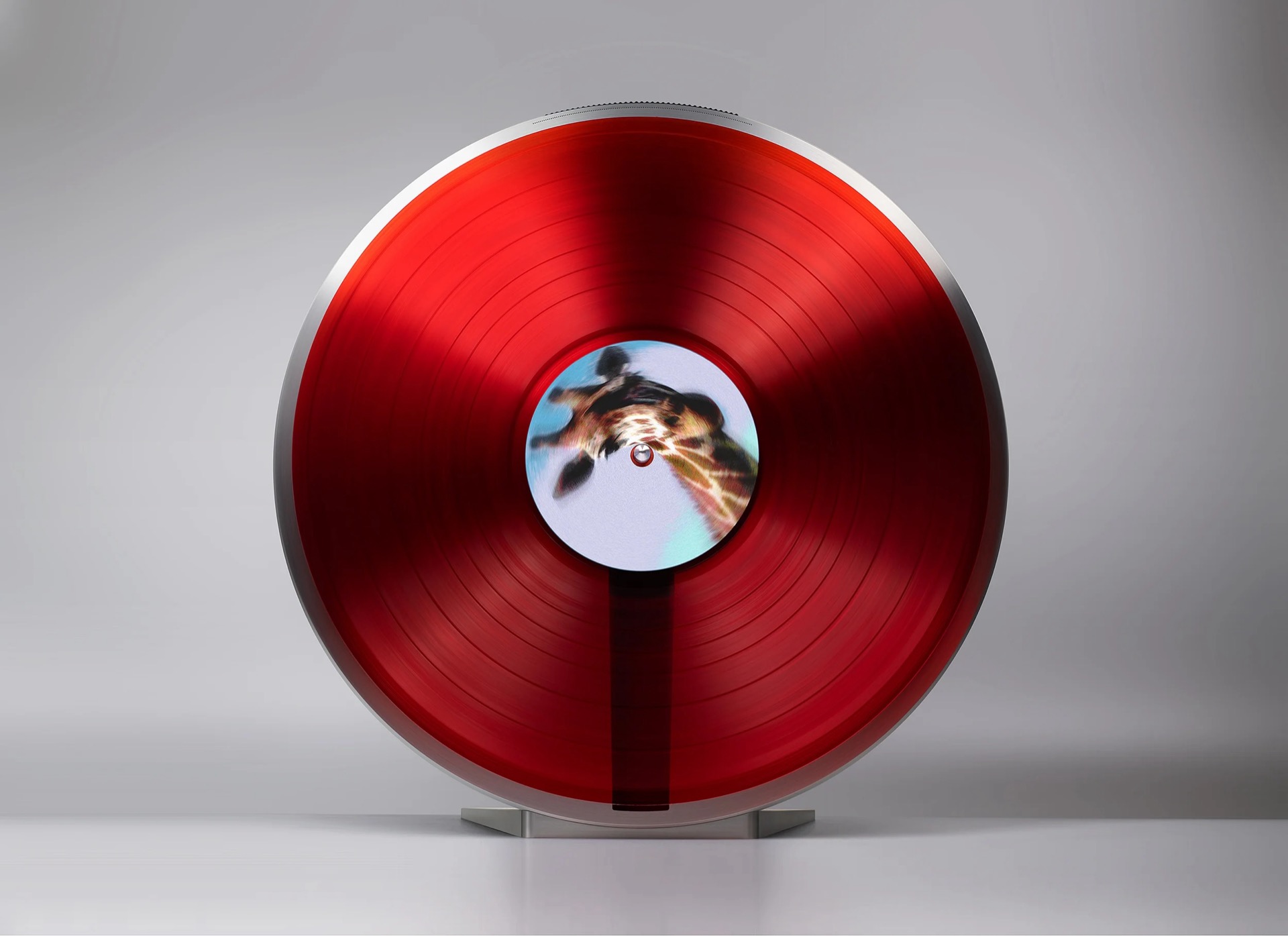 Ten gramofon wygląda, jak by przybył z kosmosu. Cena też nieziemska