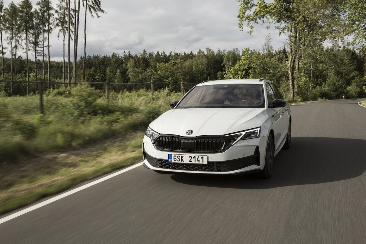 Škoda wprowadza wersje Drive. Mniej klikania w konfiguratorze i korzyści do 15 000 zł