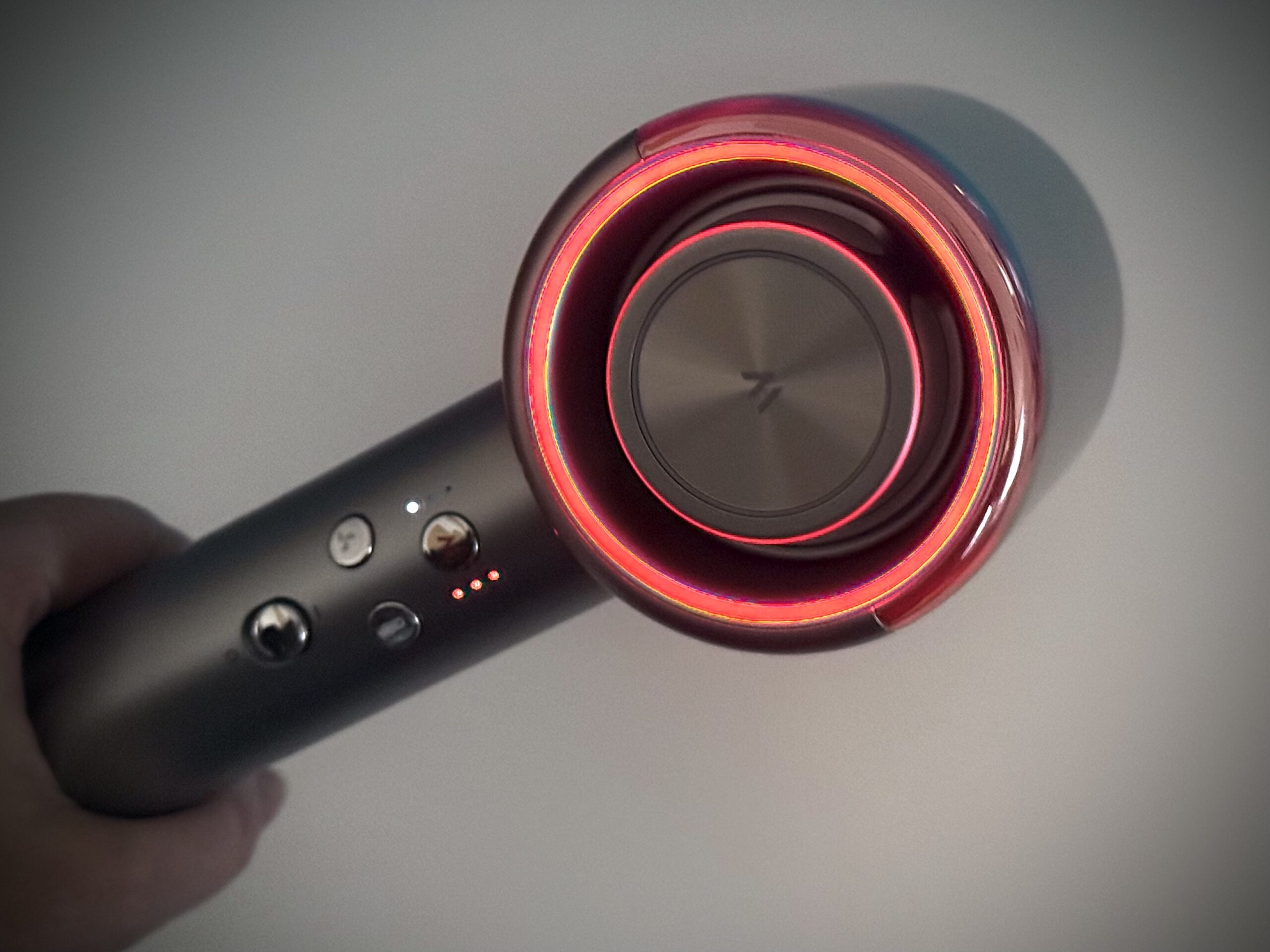 Test MOVA Shine 20: suszarka dla tych, którzy zauważyli, iż włosy też mają granice cierpliwości