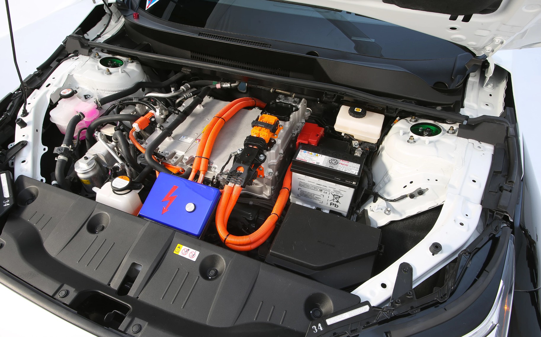 Kto wpadł na taki szalony pomysł? Nowa Toyota nie bierze jeńców