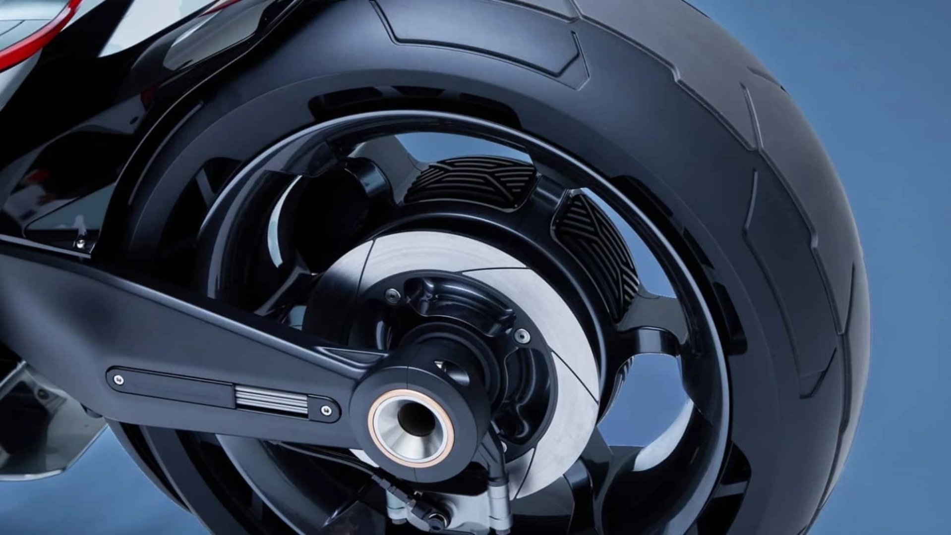 Motocykl przyszłości z dwoma silnikami, czyli jak Honda rozwali konkurencję na łopatki