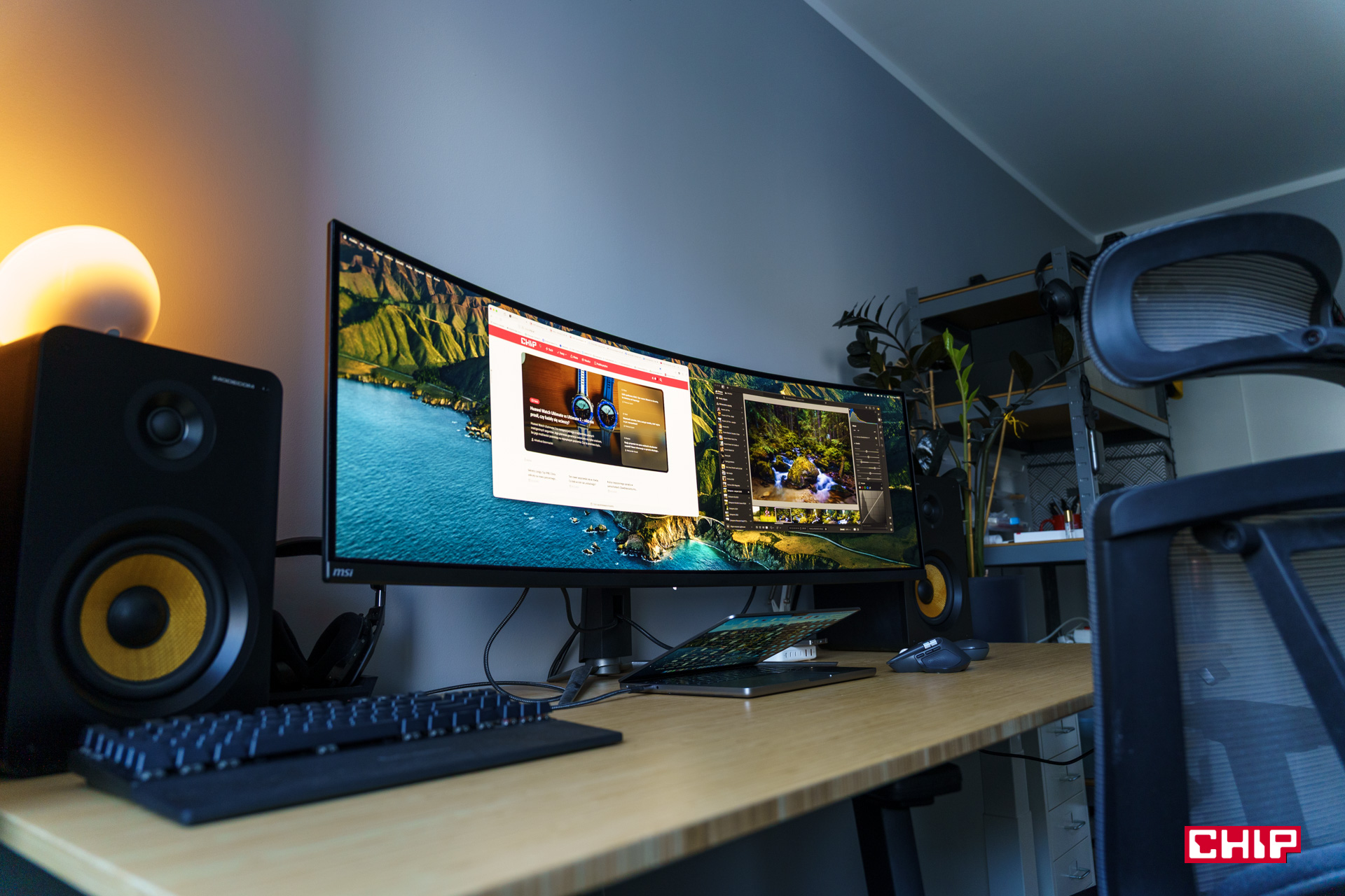 Szeroki monitor to obowiązkowe wyposażenie mojego biurka. Czy takie ekrany są dla wszystkich?