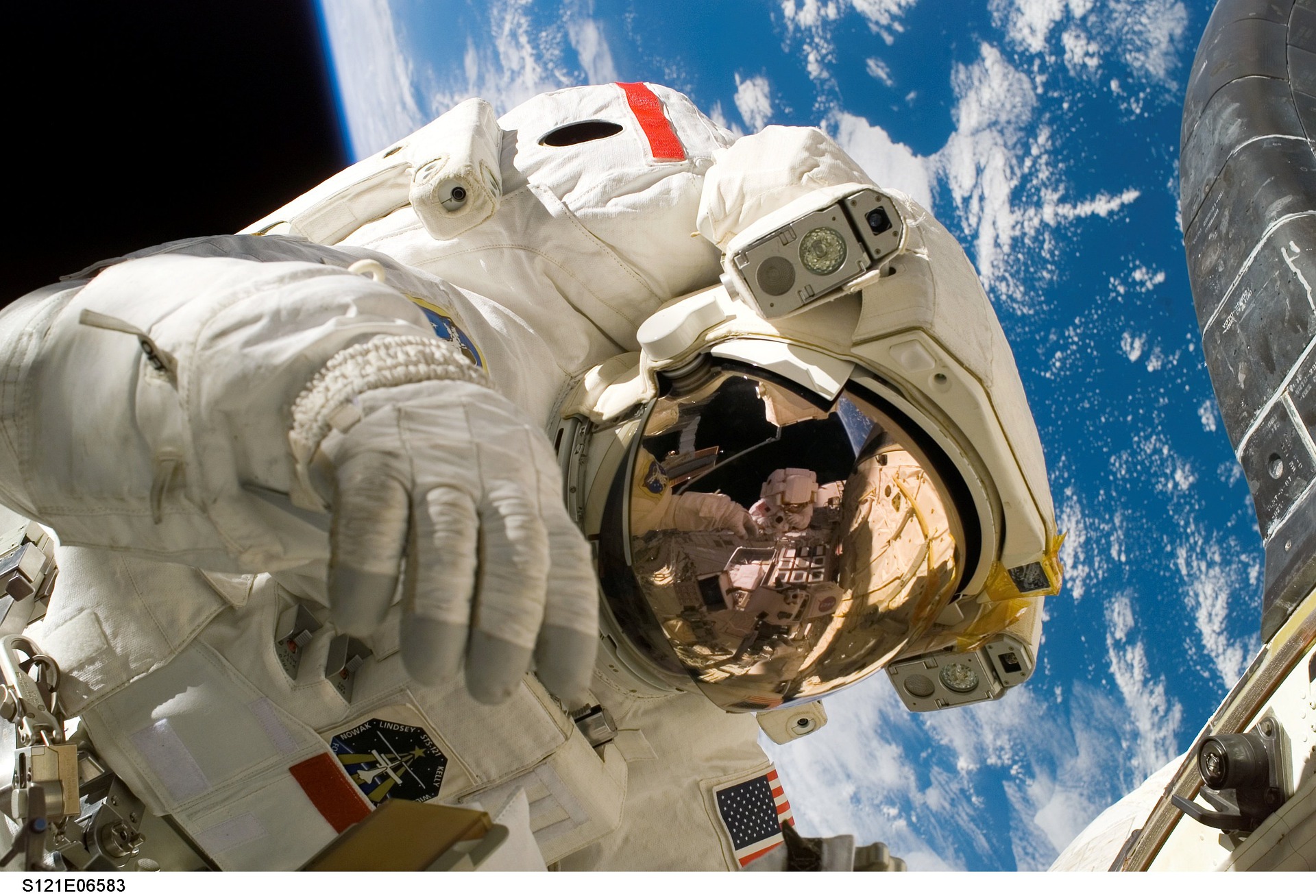 Kosmiczny „duch” grawitacji. Dlaczego mózgi astronautów nie potrafią zapomnieć o Ziemi?
