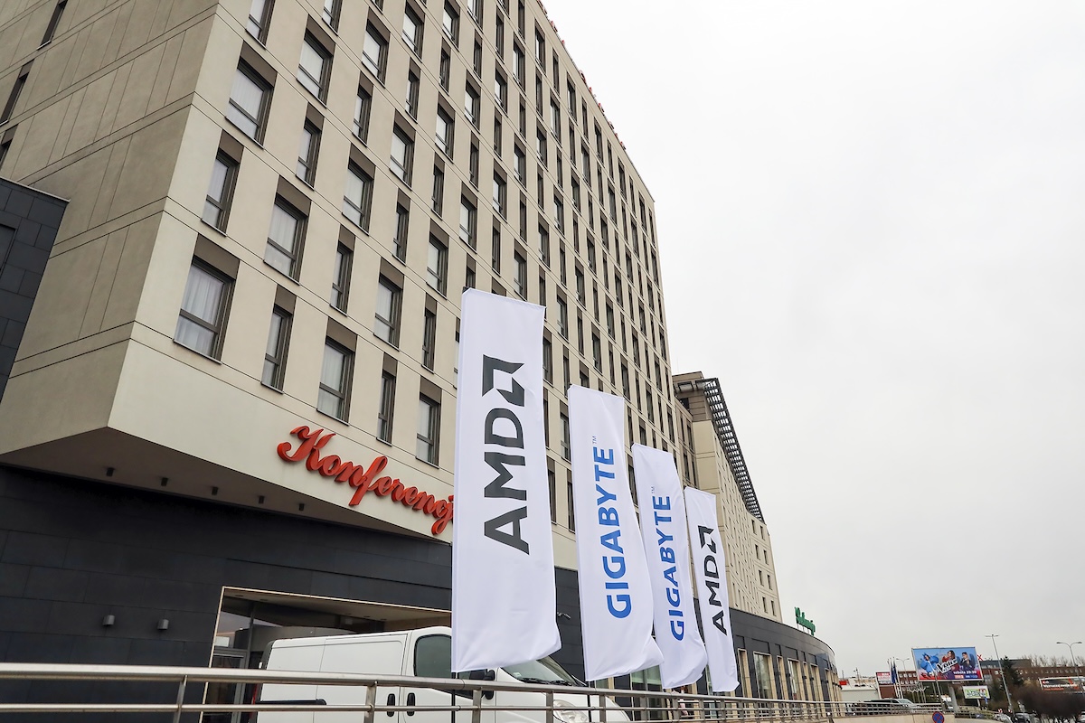 GIGABYTE i AMD w Warszawie. Polski rynek PC rośnie, ale 2026 stawia branży trudne pytania