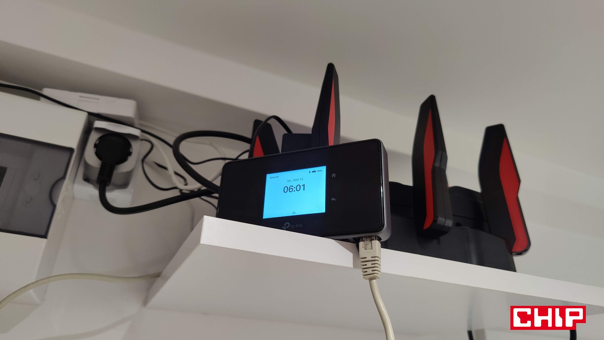 Spędziłem tydzień z mobilnym routerem MiFi. Sprawdź, czy warto porzucać hot-spota w telefonie