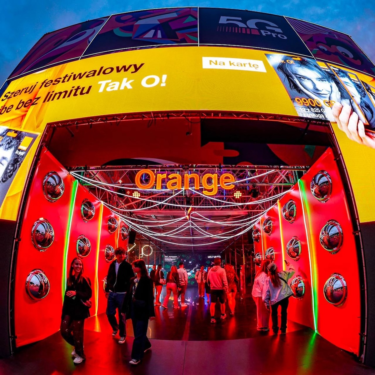 Orange Warsaw Festival 2026 pokazał, iż najlepszy widok na koncert może być… ze sceny