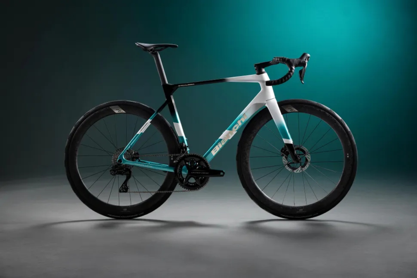 Bianchi robi jeden rower do wszystkiego. Specialissima przestała być tylko lekka