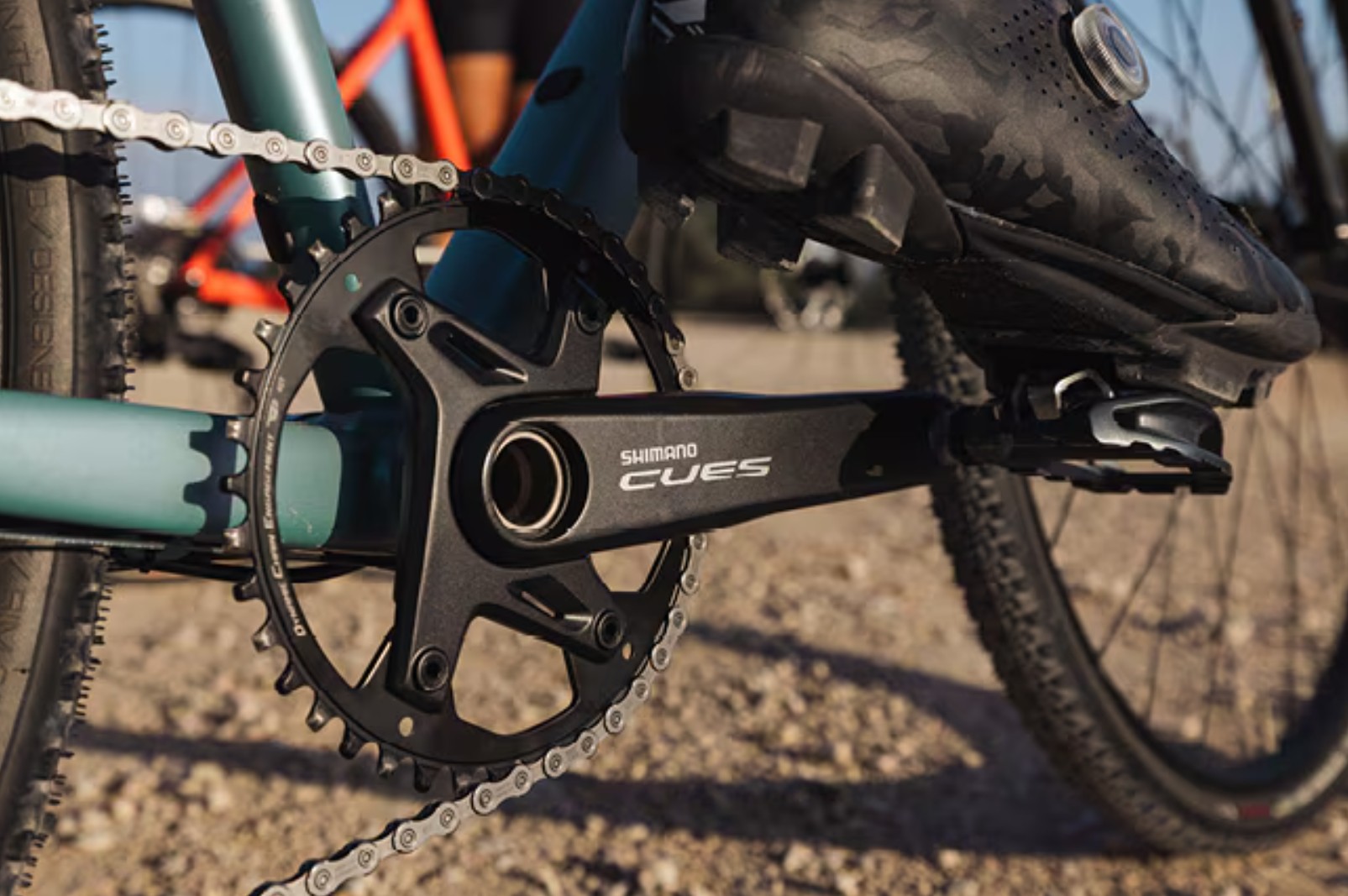 Shimano dało tanim gravelom hydraulikę i 9 biegów. Rowerowy rozsądek wraca między klamki