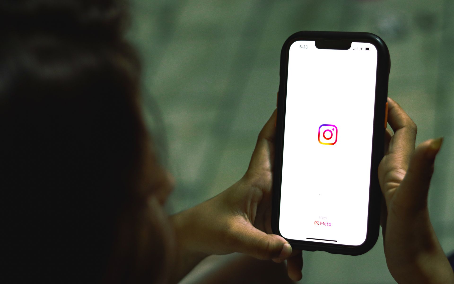 Każdy z AI może użyć twoich postów z Instagrama. Jak tego uniknąć?