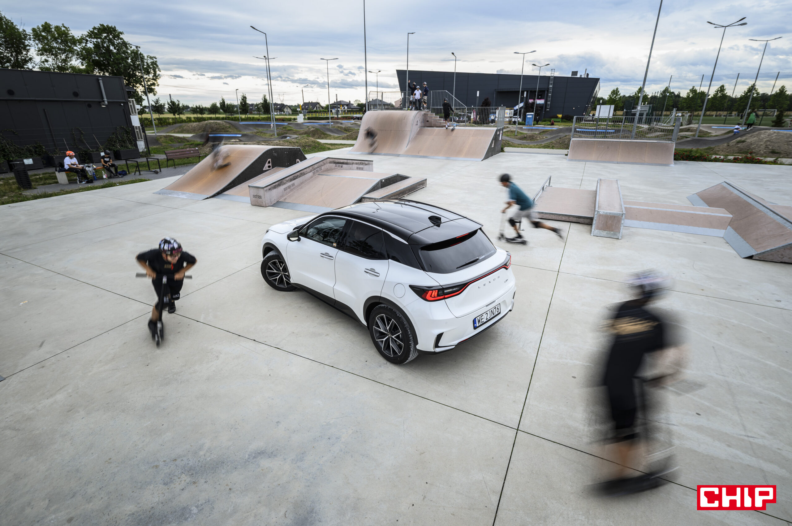 Lexus LBX. Japoński miejski crossover klasy premium