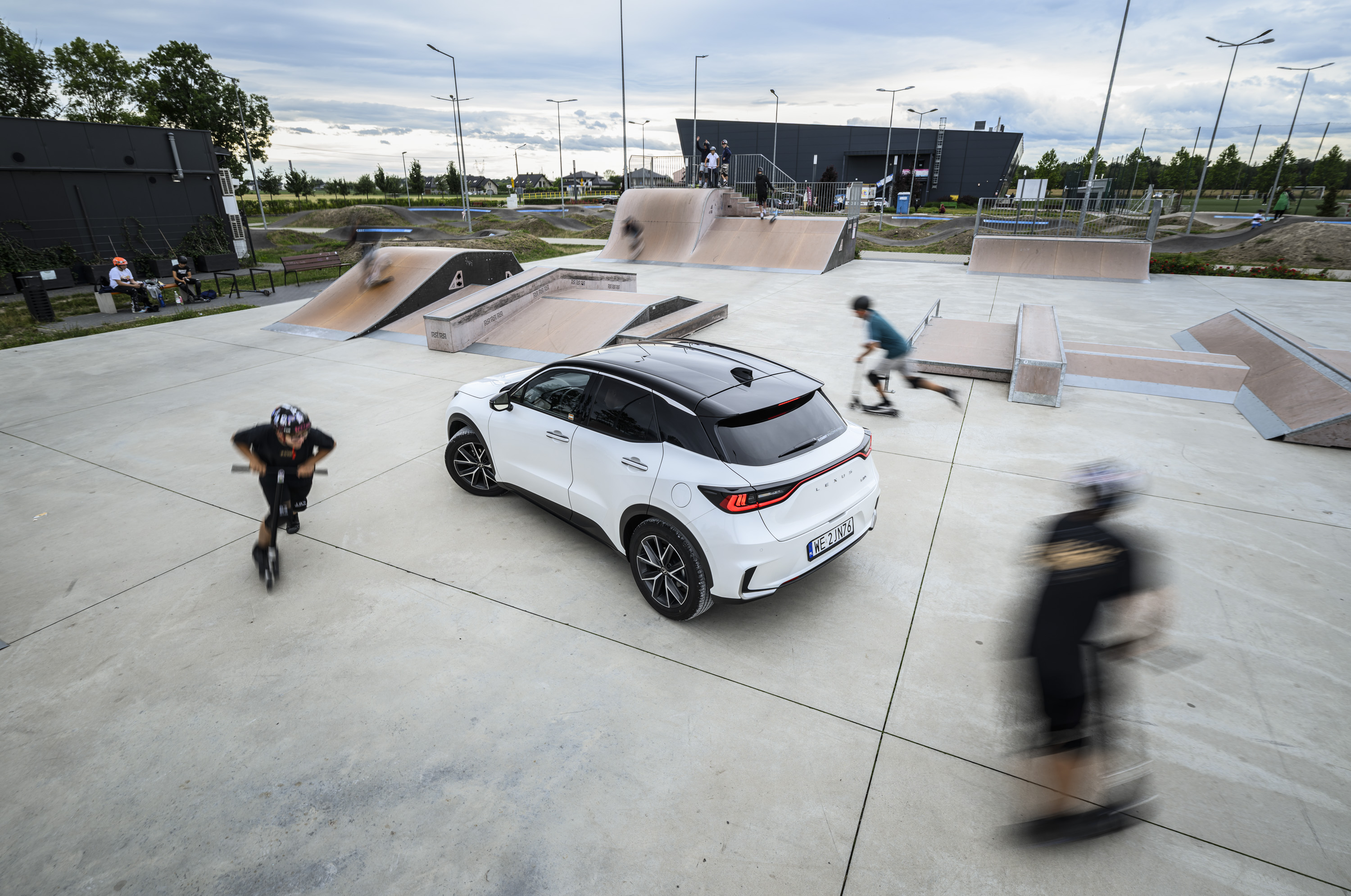 Lexus LBX. Japoński miejski crossover klasy premium