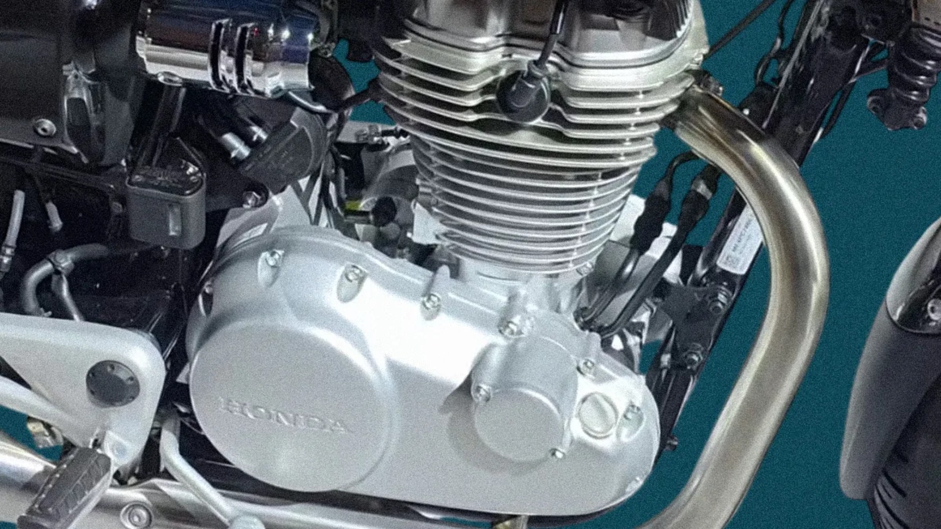Honda cofnęła się o pół wieku i właśnie dlatego wyprzedza konkurencję
