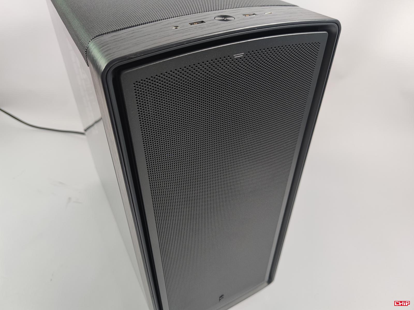 Test obudowy Fractal Design Summit Blackout TG Light Tint. Kolejna interesująca obudowa w ofercie firmy
