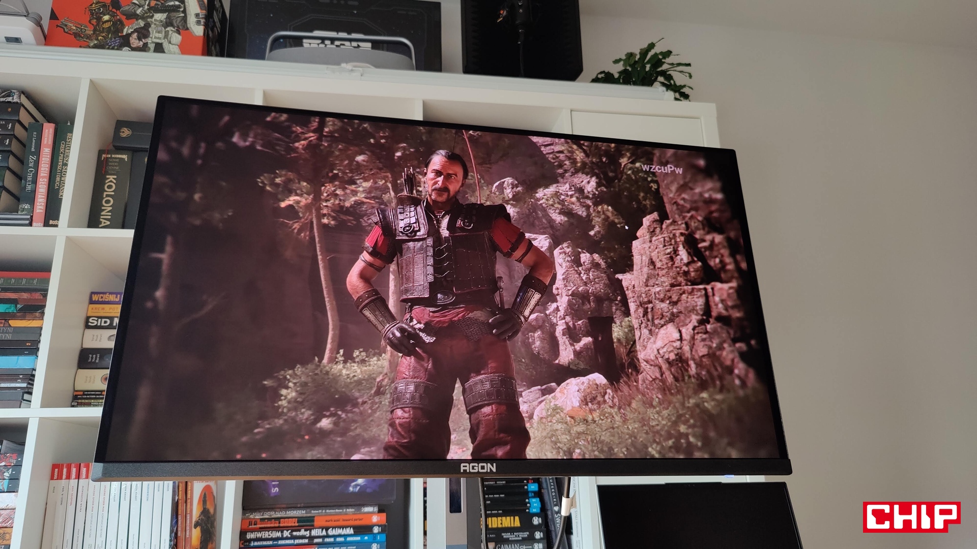 Test monitora AOC AGON PRO AG326UZD. Czy złoty środek zaczyna tracić grunt pod nogami?