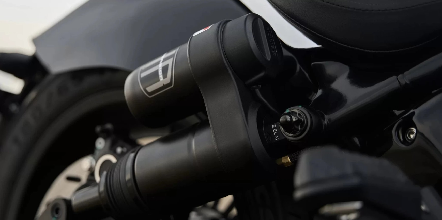 Chiński motocykl dostał zawieszenie jak luksusowy samochód