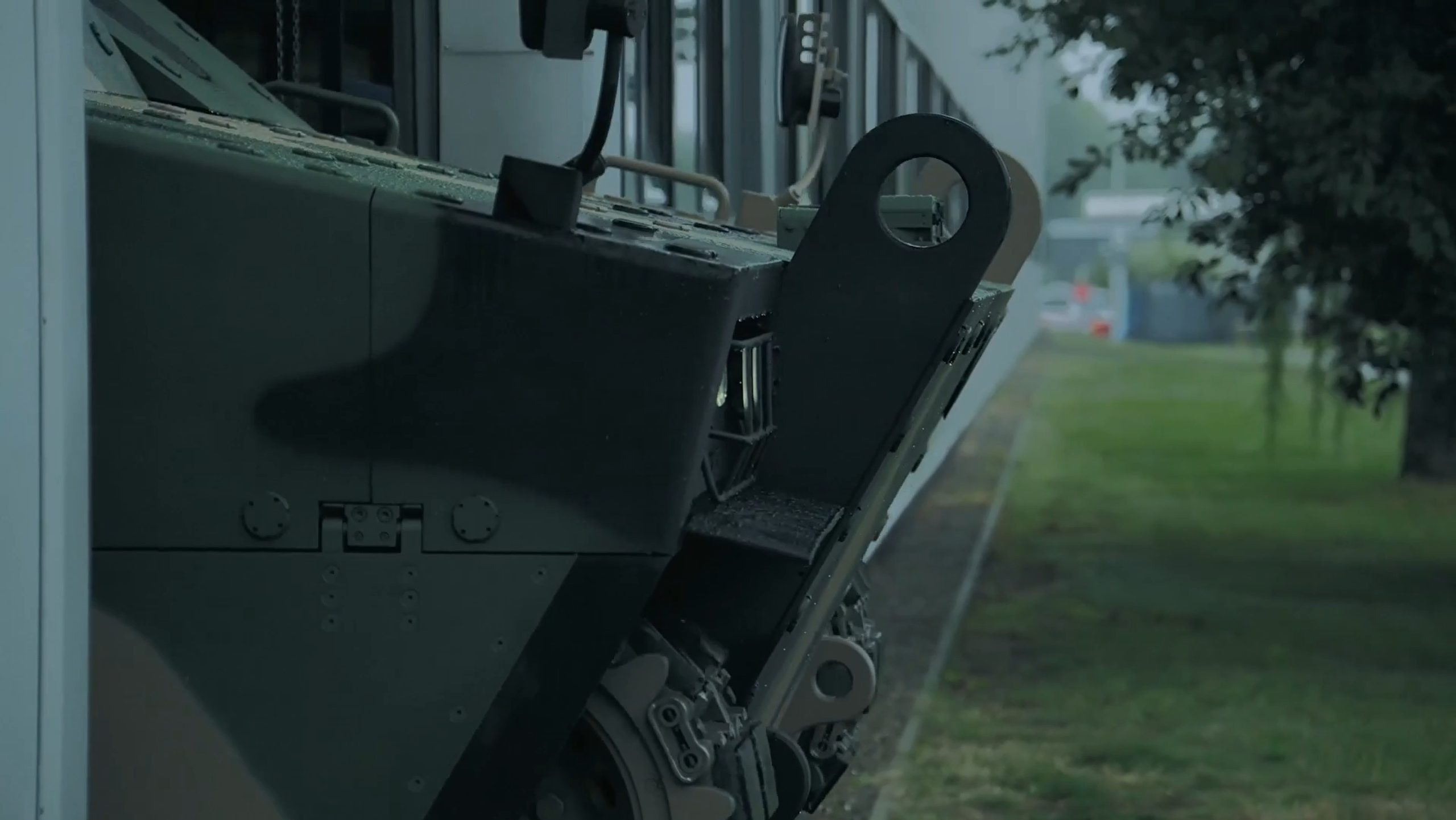Wojskowy potwór z Polski. Ten gigant ma jechać na wojnę razem z czołgami