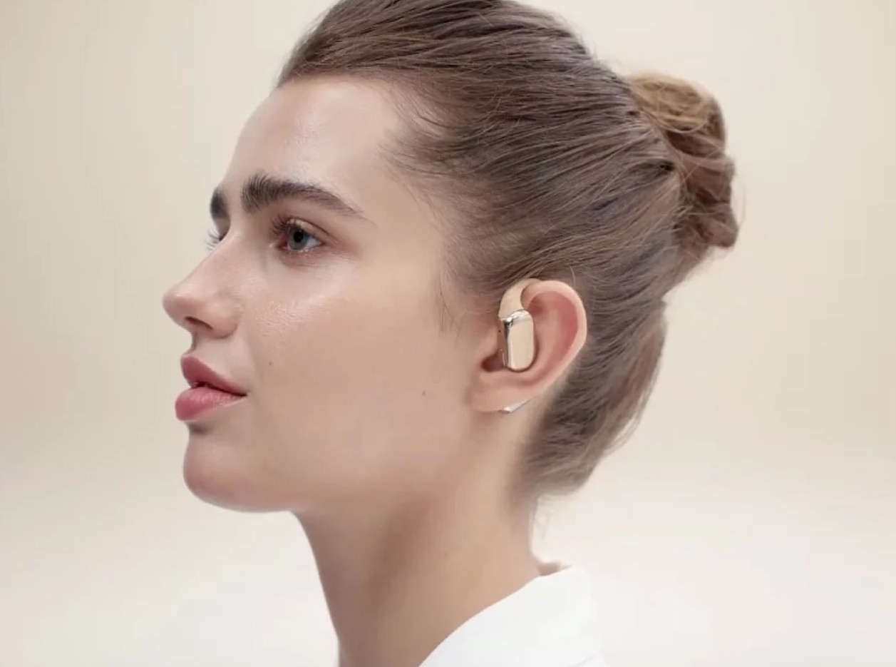 Słuchawki czy luksusowa biżuteria? Xiaomi udowadnia, iż otwarte audio nie musi wyglądać jak plastikowa zabawka